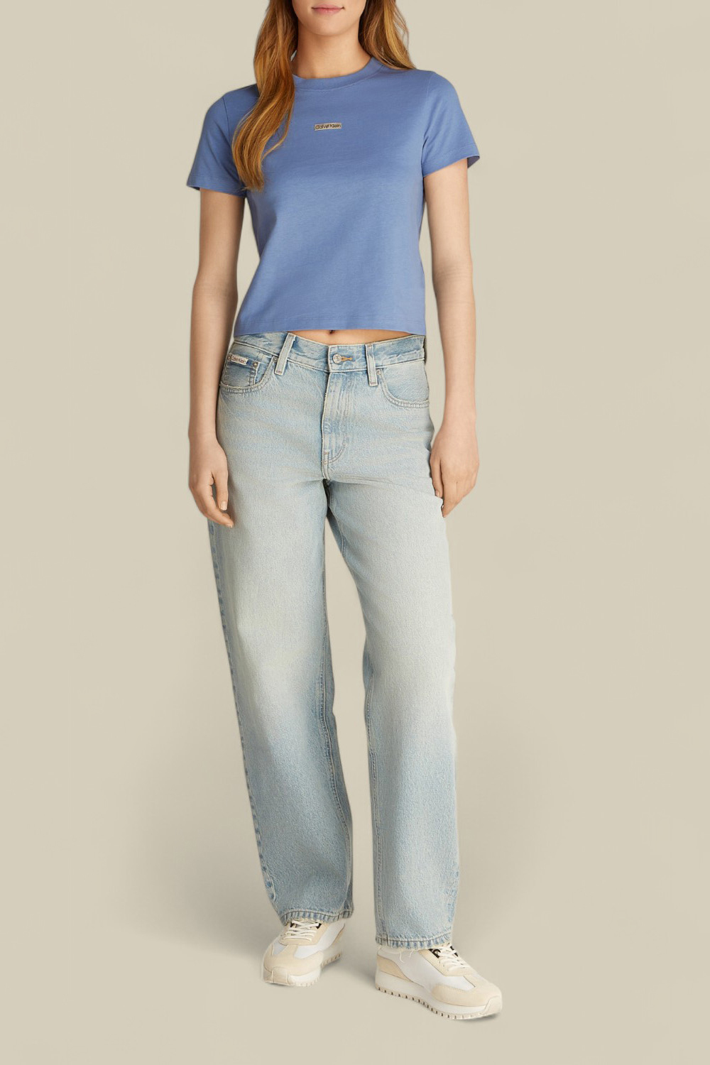 תמונת כל הלוק של חולצת בייבי טי